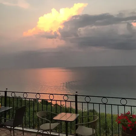 Hotel Tikhaya Gavan 3*