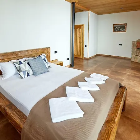 מלון Tikhaya Gavan 3*