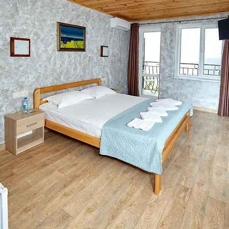 מלון Tikhaya Gavan 3*