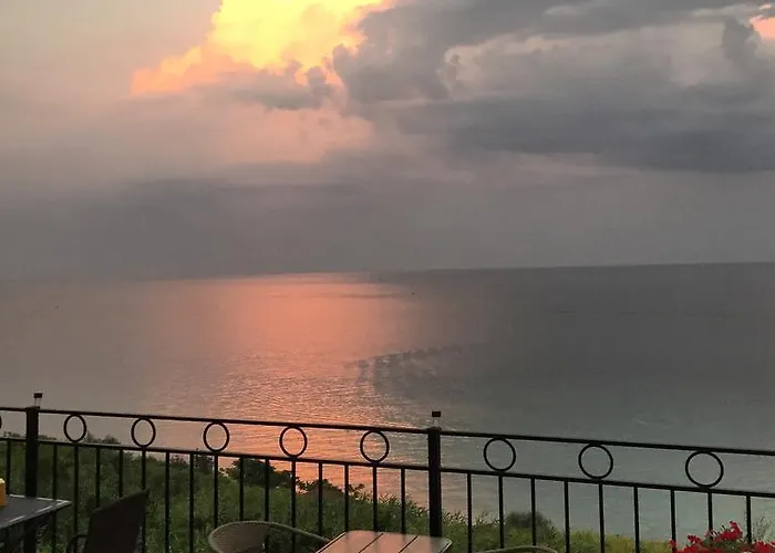 Hotel Tikhaya Gavan 3*