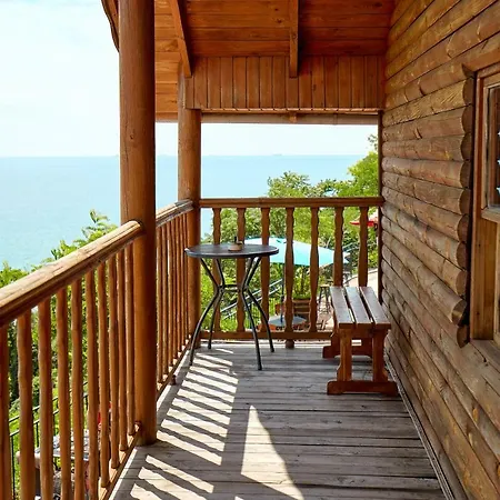 ホテル Tikhaya Gavan